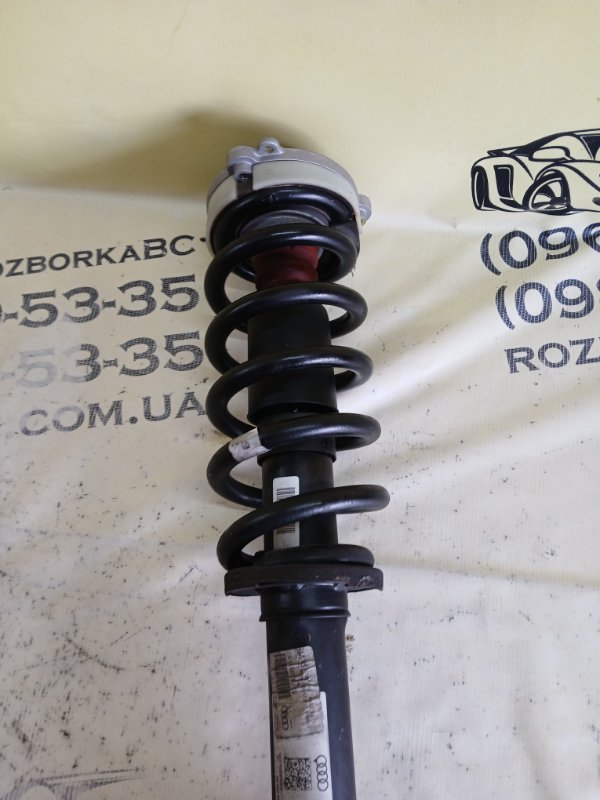 Амортизатор подвески передний Q8 2019 3.0 DCBD