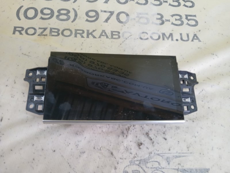 Дисплей мультимедия Q8 2019 3.0 DCBD