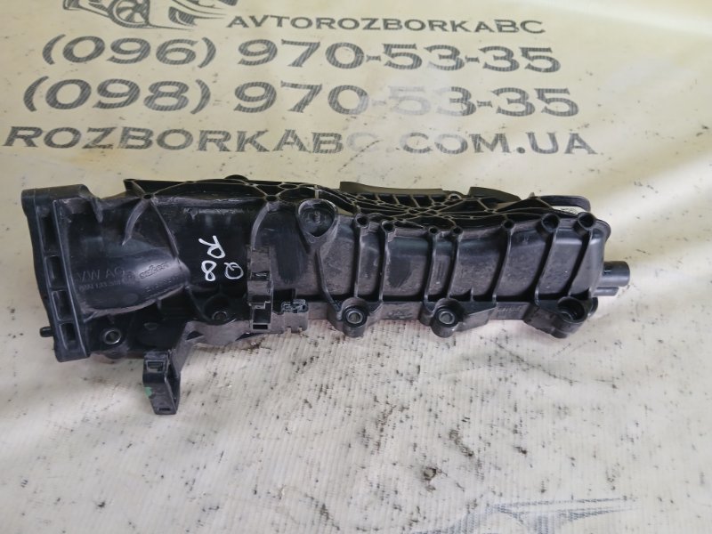 Колектор впускной правый Q8 2019 3.0 DCBD
