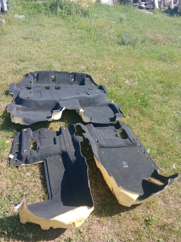 Пол салона Q8 2019 3.0 DCBD Пол салона Q8 2019 3.0 DCBD