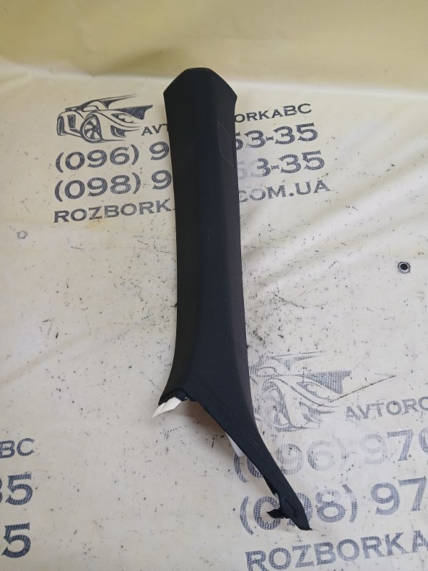 Накладка стойки передняя левая Q8 2019 3.0 DCBD Накладка стойки передняя левая Q8 2019 3.0 DCBD