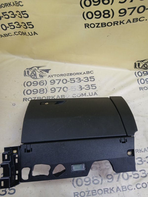 Запчасть бардачок передний правый Audi Q8 2019 3.0 DCBD 4M8 857 035 24A Б/У Бардачок передний правый Audi Q8 2019 3.0 DCBD 4M8 857 035 24A Б/У