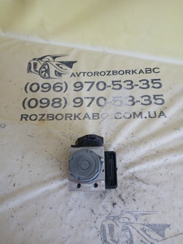 Запчасть блок abs Audi Q8 2019 3.0 DCBD 4M6907379N Б/У Блок ABS Audi Q8 2019 3.0 DCBD 4M6907379N Б/У