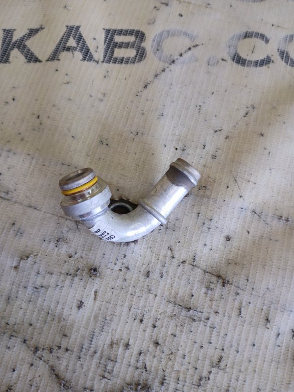 Трубка системы охлаждения Q8 2019 3.0 DCBD Трубка системы охлаждения Q8 2019 3.0 DCBD