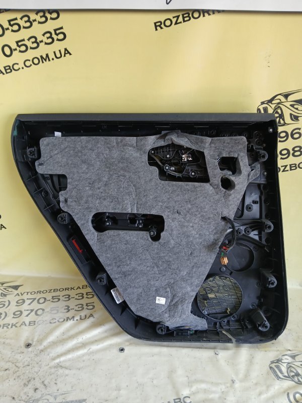 Карта двери задняя правая Q8 2019 3.0 DCBD Карта двери задняя правая Q8 2019 3.0 DCBD