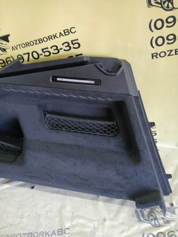 Обшивка багажника задняя левая Audi Q8 3.0 DCBD Обшивка багажника задняя левая Audi Q8 3.0 DCBD