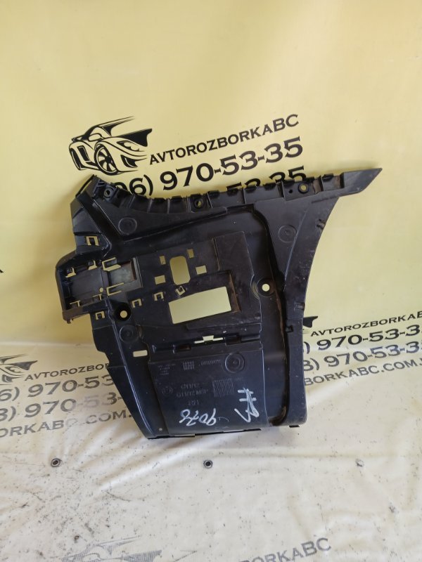 Запчасть кронштейн бампера задний правый BMW 7 16-22 G11 G12 51127357148 Б/У Кронштейн бампера задний правый BMW 7 16-22 G11 G12 51127357148 Б/У