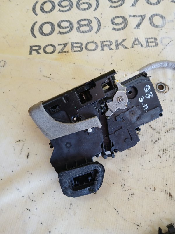 Замок двери задний правый Q8 2019 3.0 DCBD Замок двери задний правый Q8 2019 3.0 DCBD