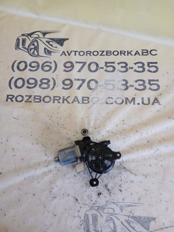 Запчасть моторчик стеклоподъемника передний правый Audi Q8 2019 3.0 DCBD 8W0959801 Б/У Моторчик стеклоподъемника передний правый Audi Q8 2019 3.0 DCBD 8W0959801 Б/У