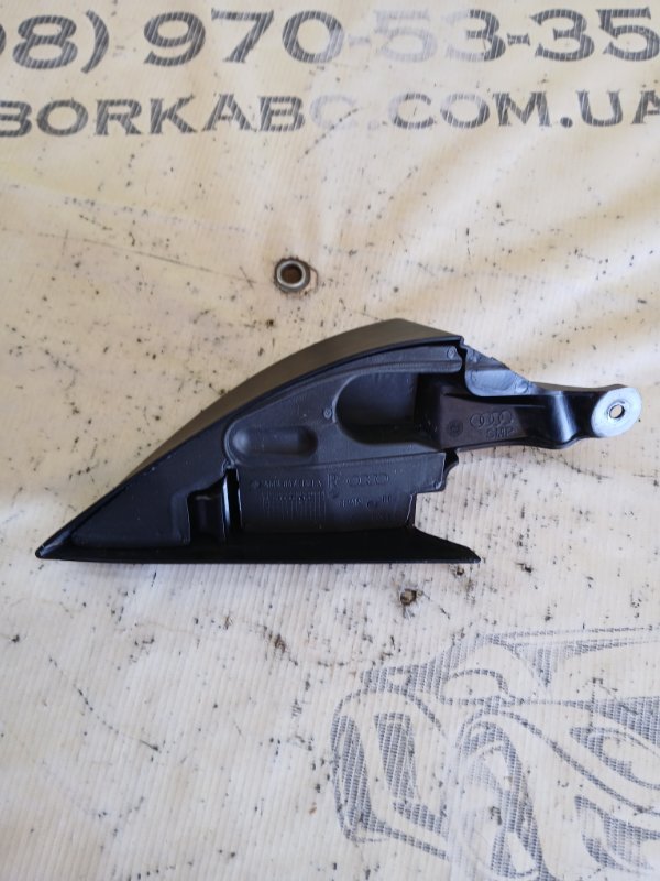 Заглушка передняя правая Audi Q8 3.0 DCBD Заглушка передняя правая Audi Q8 3.0 DCBD