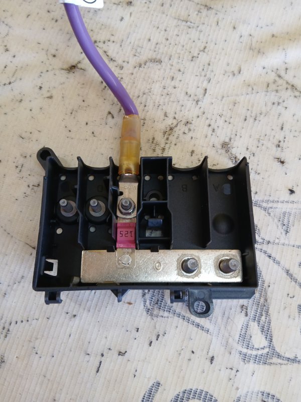 Блок предохранителей Q8 2019 3.0 DCBD Блок предохранителей Q8 2019 3.0 DCBD