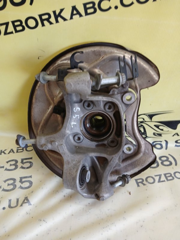 Цапфа задняя левая Audi S5 Coupe 3.0 CWGD Цапфа задняя левая Audi S5 Coupe 3.0 CWGD