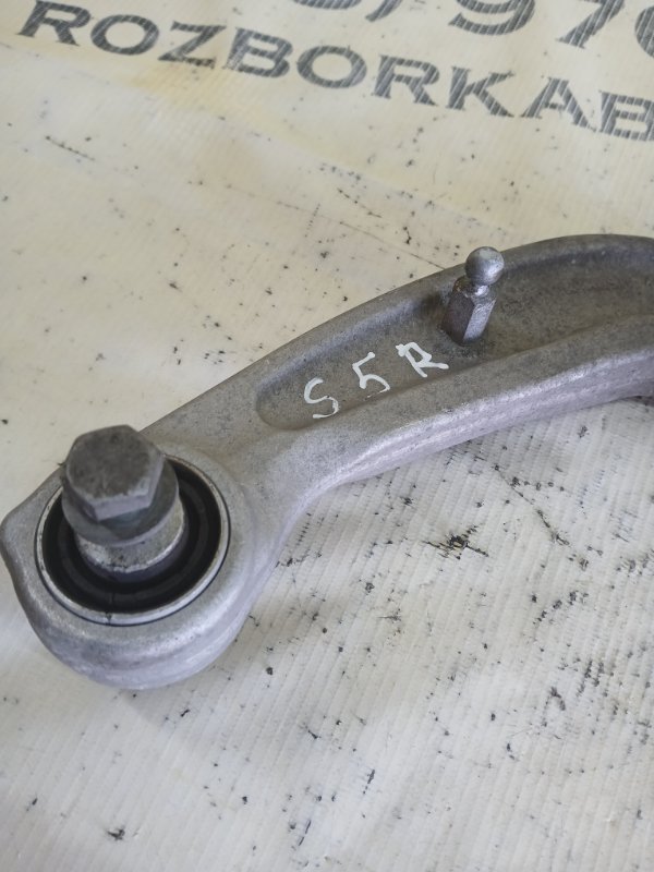 Рычаг задний правый Audi S5 Coupe 3.0 CWGD Рычаг задний правый Audi S5 Coupe 3.0 CWGD