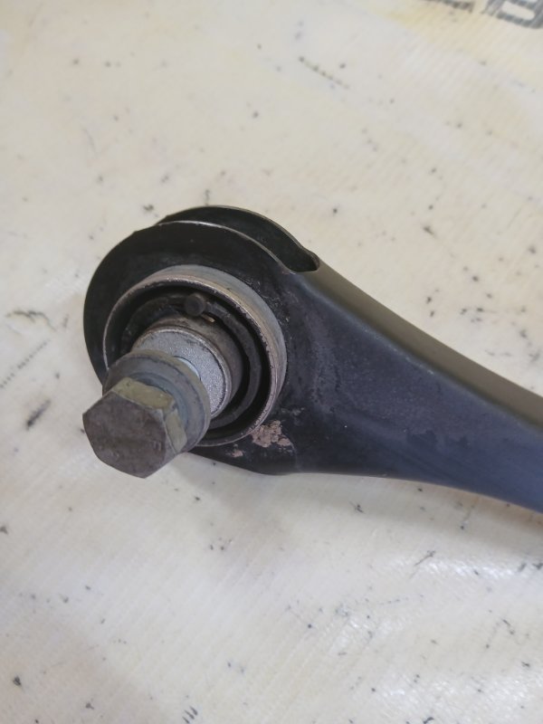 Рычаг задний левый Audi S5 Coupe 3.0 CWGD Рычаг задний левый Audi S5 Coupe 3.0 CWGD