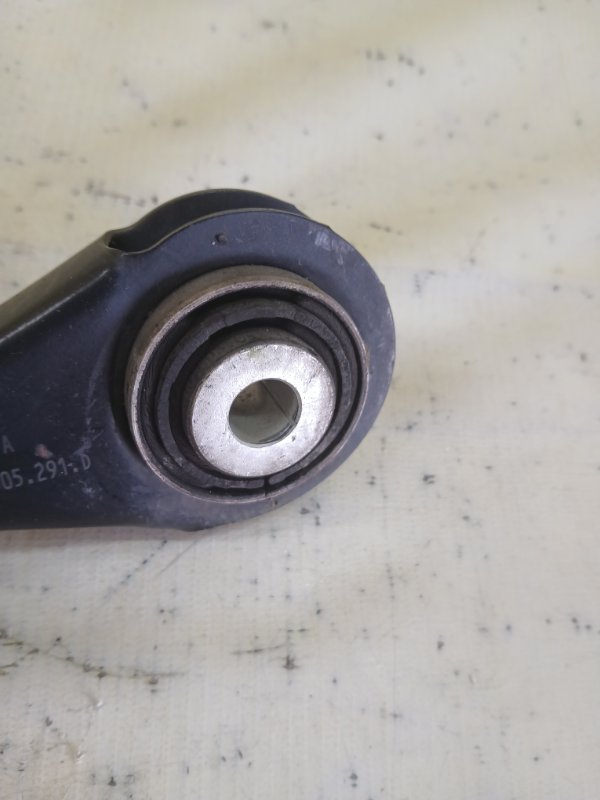 Рычаг задний левый S5 2017 Coupe 3.0 CWGD Рычаг задний левый S5 2017 Coupe 3.0 CWGD