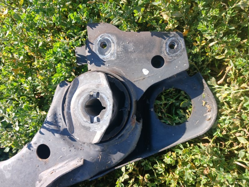 Подрамник/балка подвески задняя Volvo XC90 t27 Подрамник/балка подвески задняя Volvo XC90 t27