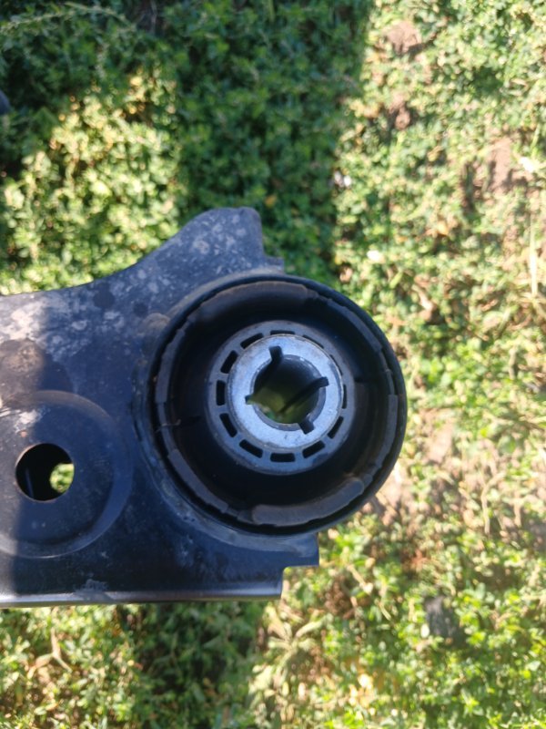 Подрамник/балка подвески задняя XC90 2016 t27 Подрамник/балка подвески задняя XC90 2016 t27