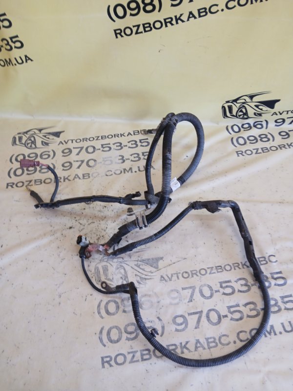 Запчасть проводка генератора Audi Q5 2018 80A 2.0 DAYB 80A971228J Б/У Проводка генератора Audi Q5 2018 80A 2.0 DAYB 80A971228J Б/У