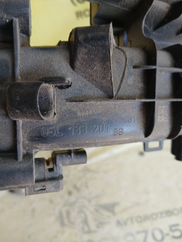 Колектор впускной Audi Q5 80A 2.0 DAYB Колектор впускной Audi Q5 80A 2.0 DAYB