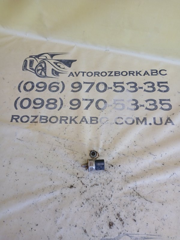 Запчасть датчик давления топлива Audi Q5 2018 80A 2.0 DAYB 06K906051A Б/У Датчик давления топлива Audi Q5 2018 80A 2.0 DAYB 06K906051A Б/У