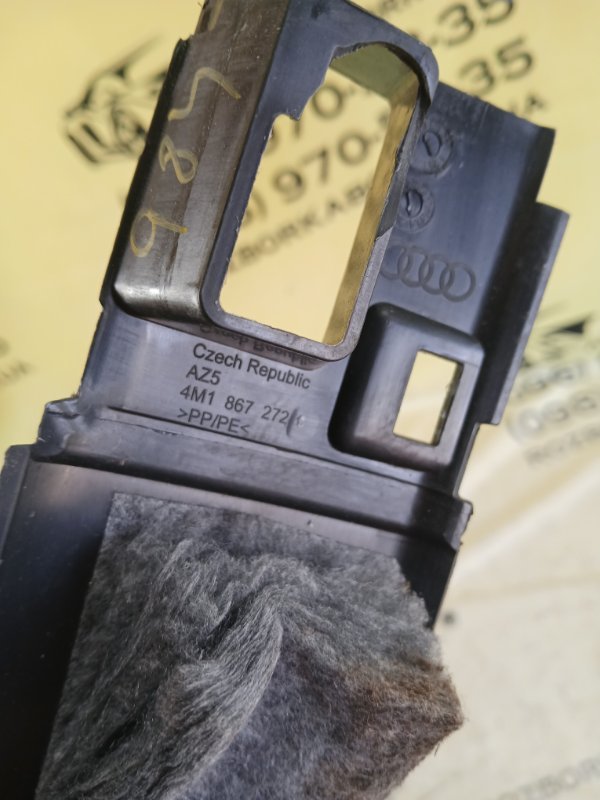 Накладка стойки передняя правая Audi Q8 3.0 DCBD Накладка стойки передняя правая Audi Q8 3.0 DCBD