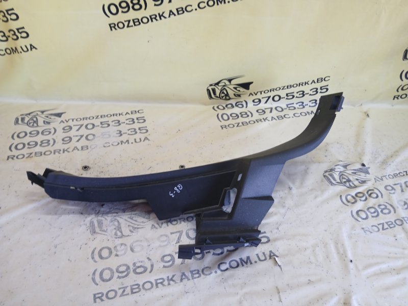 Запчасть накладка стойки левая Audi Q8 2019 3.0 DCBD 4M88677674PK Б/У Накладка стойки левая Audi Q8 2019 3.0 DCBD 4M88677674PK Б/У