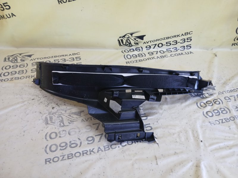 Накладка стойки левая Q8 2019 3.0 DCBD Накладка стойки левая Q8 2019 3.0 DCBD