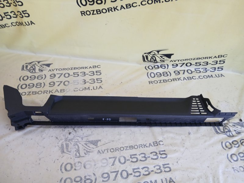 Запчасть кронштейн полки багажника задний левый Audi Q8 2019 3.0 DCBD 4M8 863 527 4PK Б/У Кронштейн полки багажника задний левый Audi Q8 2019 3.0 DCBD 4M8 863 527 4PK Б/У