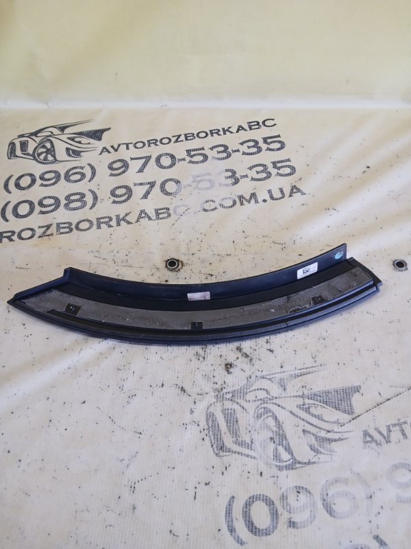 Молдинг двери задний правый Audi Q8 3.0 DCBD Молдинг двери задний правый Audi Q8 3.0 DCBD