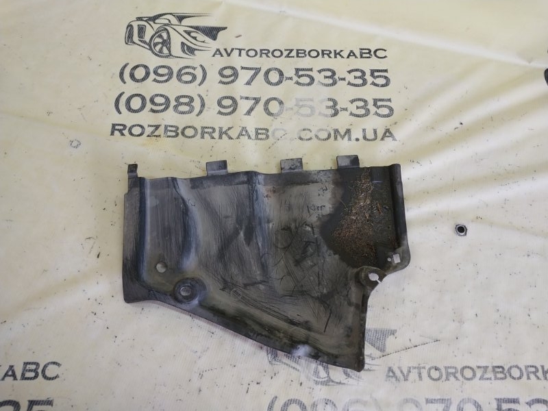 Запчасть защита днища кузова передняя правая Audi Q5 2018 80A 2.0 DAYB 80A825202A Б/У Защита днища кузова передняя правая Audi Q5 2018 80A 2.0 DAYB 80A825202A Б/У