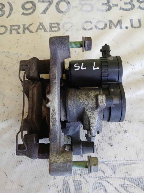 Суппорт тормозной задний левый Subaru Legacy BW 2.4