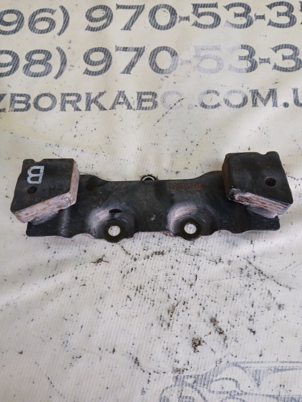Кронштейн редуктора Subaru Legacy BW 2.4 Кронштейн редуктора Subaru Legacy BW 2.4