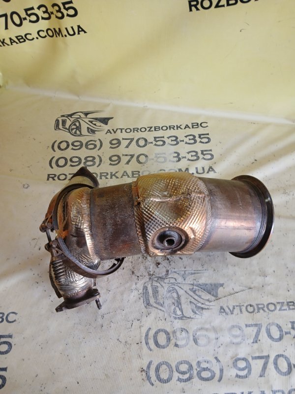 Запчасть катализатор Audi S5 2017 Coupe 3.0 CWGD 8W0 254 252 TX Б/У Катализатор Audi S5 2017 Coupe 3.0 CWGD 8W0 254 252 TX Б/У