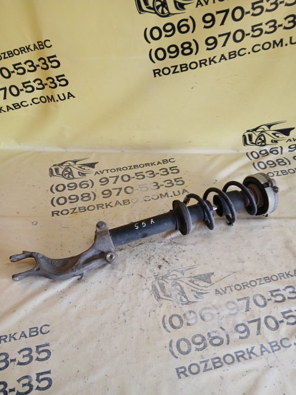 Запчасть амортизатор подвески передний правый Audi S5 2017 Coupe 3.0 CWGD 8W0413029H Б/У Амортизатор подвески передний правый Audi S5 2017 Coupe 3.0 CWGD 8W0413029H Б/У