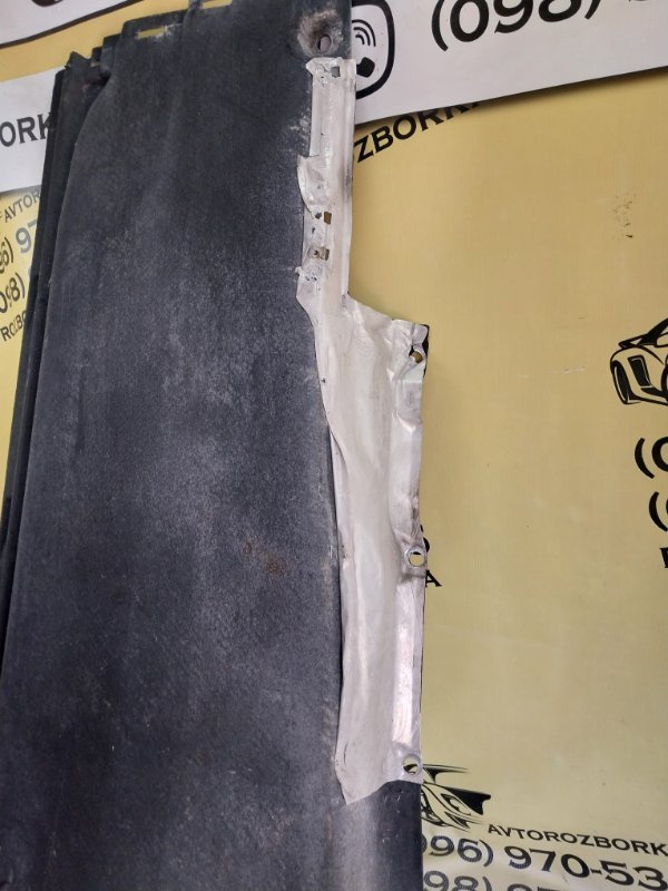 Защита днища кузова правая Q5 2018 80A 2.0 DAYB Защита днища кузова правая Q5 2018 80A 2.0 DAYB