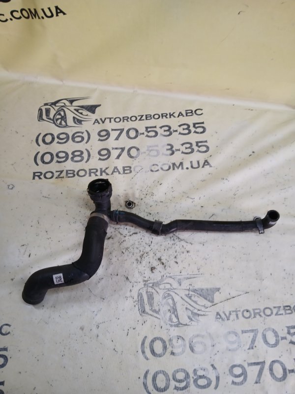 Запчасть патрубок системы охлаждения Audi S5 2017 Coupe 3.0 CWGD 8W0122049A Б/У Патрубок системы охлаждения Audi S5 2017 Coupe 3.0 CWGD 8W0122049A Б/У