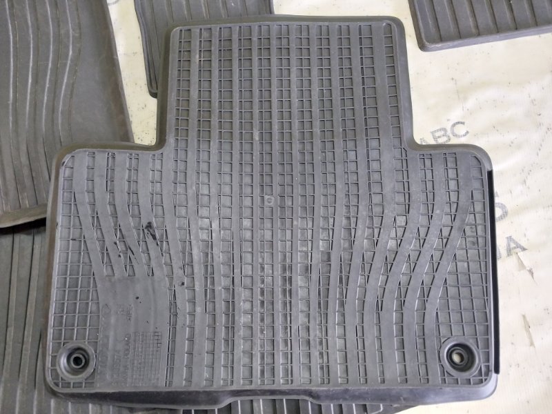 Комплект ковриков салона XC90 2016 t27 Комплект ковриков салона XC90 2016 t27