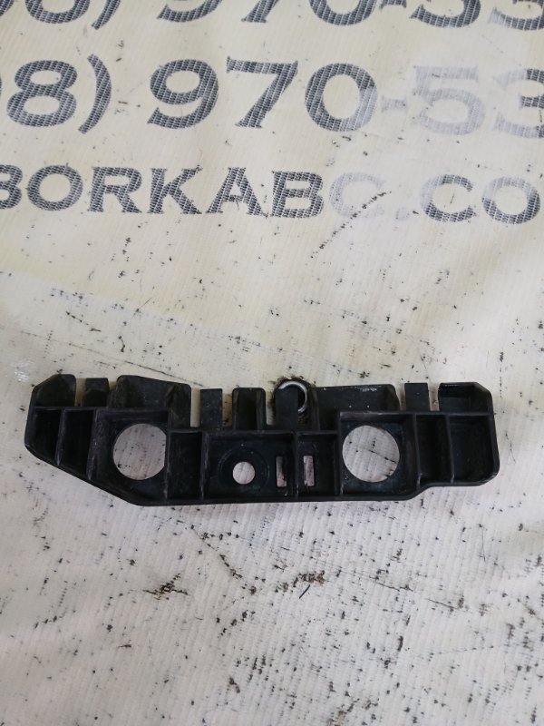 Кронштейн порога S5 2017 Coupe 3.0 CWGD Кронштейн порога S5 2017 Coupe 3.0 CWGD