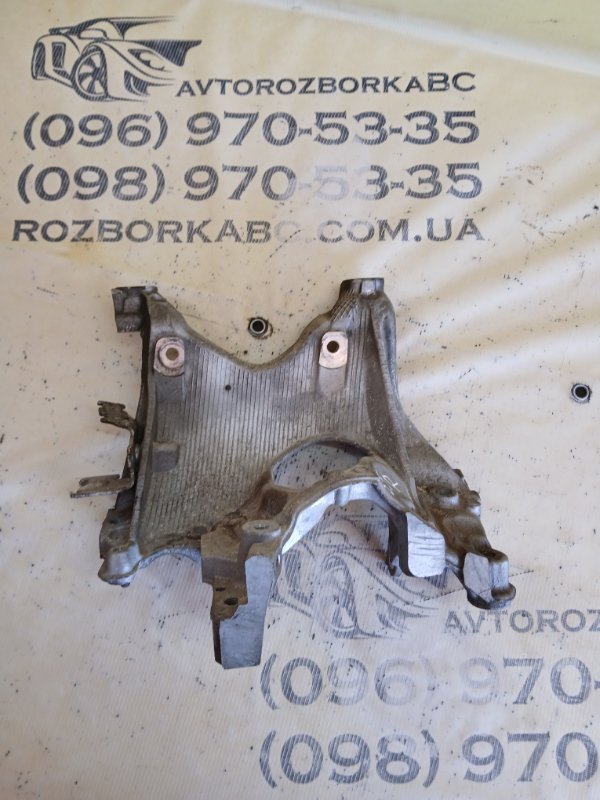 Запчасть кронштейн подрамника передний правый Audi S5 2017 Coupe 3.0 CWGD 8W0399296E Б/У Кронштейн подрамника передний правый Audi S5 2017 Coupe 3.0 CWGD 8W0399296E Б/У