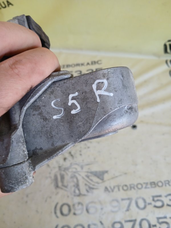 Подушка двигателя передняя правая S5 2017 Coupe 3.0 CWGD Подушка двигателя передняя правая S5 2017 Coupe 3.0 CWGD