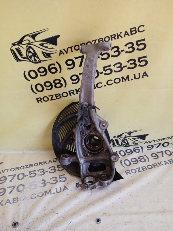 Запчасть цапфа передняя правая Audi S5 2017 Coupe 3.0 CWGD 8W0407560 Б/У Цапфа передняя правая Audi S5 2017 Coupe 3.0 CWGD 8W0407560 Б/У