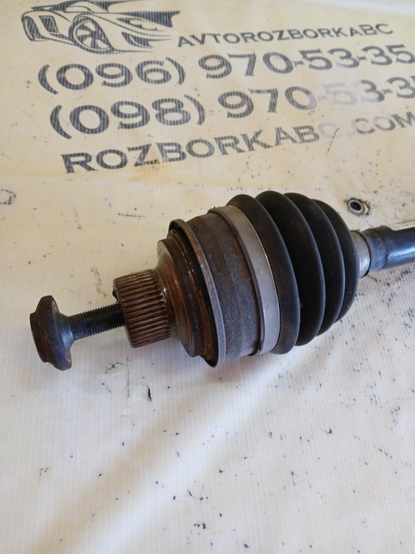 Полуось передний правый S5 2017 Coupe 3.0 CWGD Полуось передний правый S5 2017 Coupe 3.0 CWGD