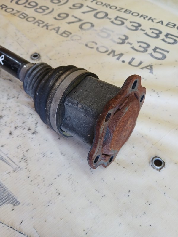 Полуось передний правый S5 2017 Coupe 3.0 CWGD Полуось передний правый S5 2017 Coupe 3.0 CWGD