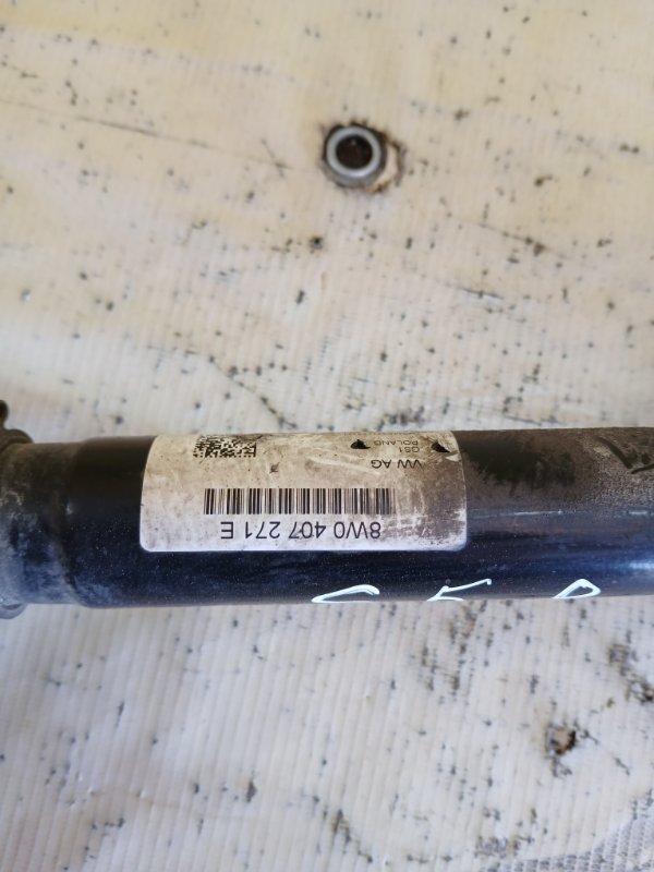 Полуось передний правый S5 2017 Coupe 3.0 CWGD Полуось передний правый S5 2017 Coupe 3.0 CWGD