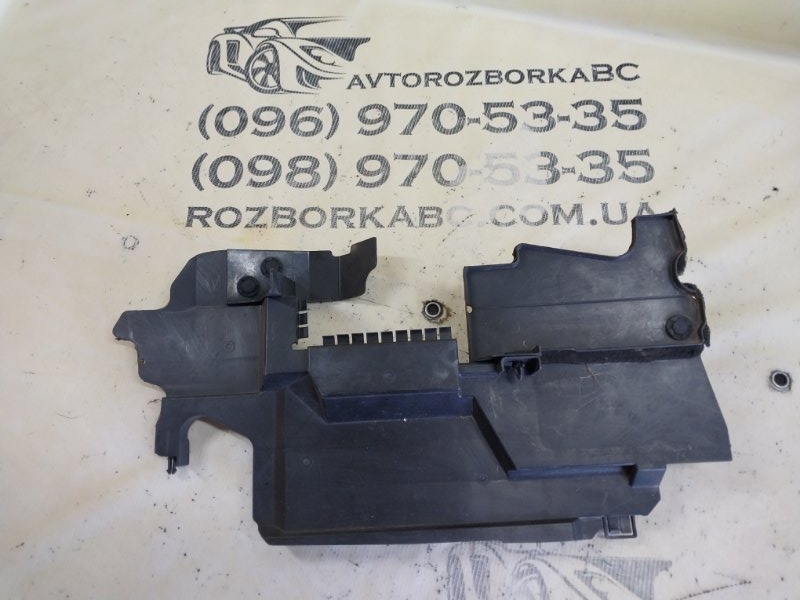 Запчасть дефлектор радиатора левый Infiniti Q50 2016 AWD 3.0 921854HK0A Б/У Дефлектор радиатора левый Infiniti Q50 2016 AWD 3.0 921854HK0A Б/У