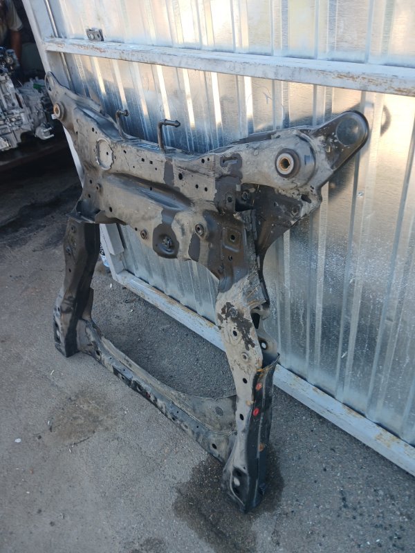 Подрамник/балка подвески передняя XC90 2016 t27 Подрамник/балка подвески передняя XC90 2016 t27