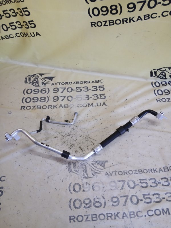 Запчасть трубка кондиционера Audi Q8 2019 3.0 DCBD 4M1816740N Б/У Трубка кондиционера Audi Q8 2019 3.0 DCBD 4M1816740N Б/У