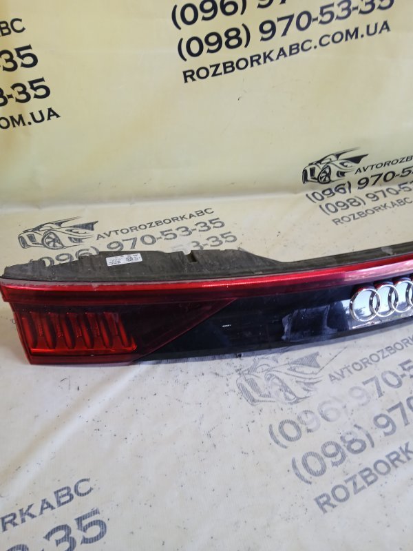 Фонарь/люстра задняя Q8 2019 3.0 DCBD Фонарь/люстра задняя Q8 2019 3.0 DCBD