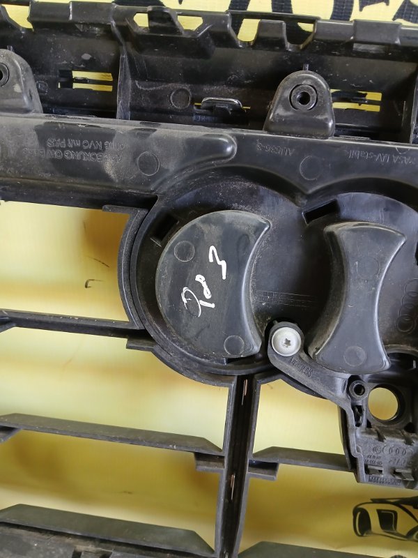 Решетка радиатора Q8 2019 3.0 DCBD Решетка радиатора Q8 2019 3.0 DCBD