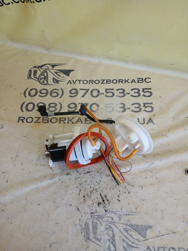 Запчасть топливный насос Audi Q8 2019 3.0 DCBD 4M0919087F Б/У Топливный насос Audi Q8 2019 3.0 DCBD 4M0919087F Б/У